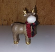 Eland met groene of rode sjaal Eland met groene of rode sjaal